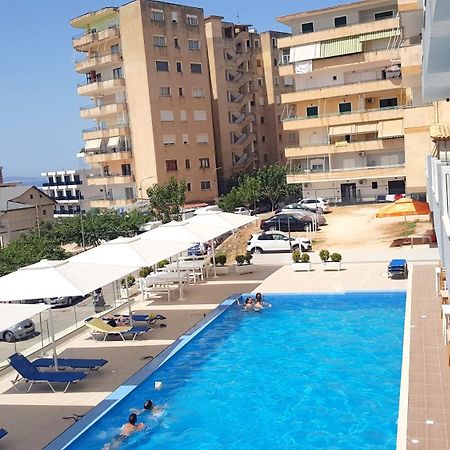 Diamond Dream Apartment Sarandë Exterior foto